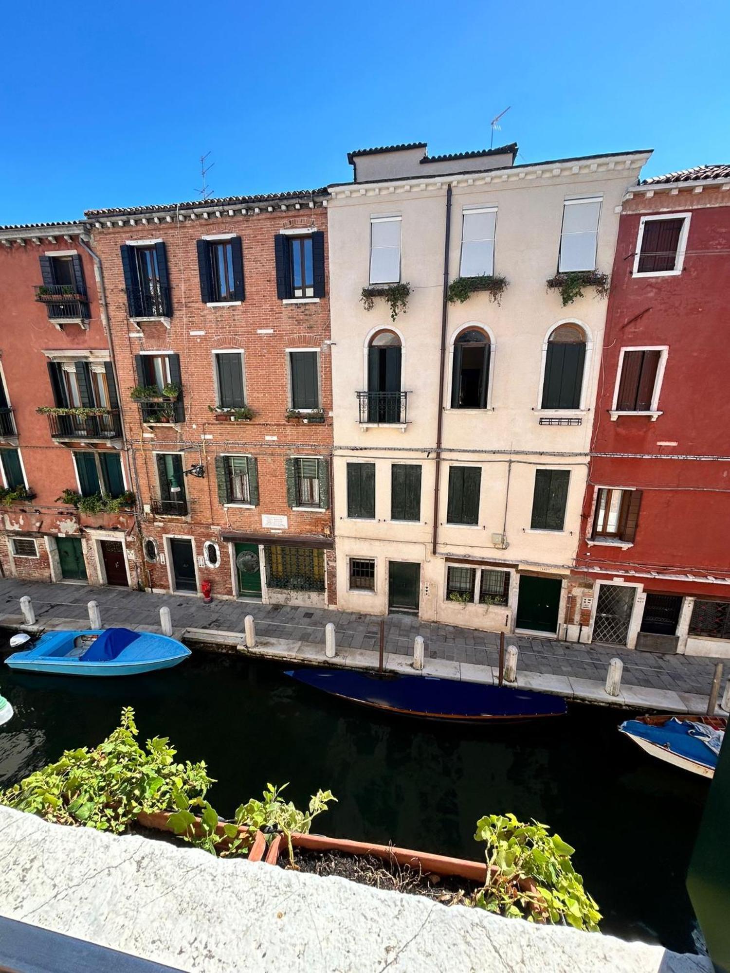 Ca' San Trovaso - 6 Rooms Venice Exterior photo